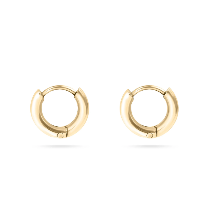 Minimal Cay Huggie Earrings