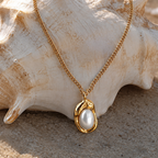 Paria Pearl Necklace